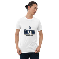 Ärztin in Rente - Geschenk Shirt — White
