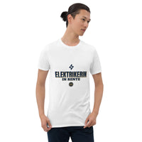 Elektrikerin in Rente 2026 - Geschenk Shirt — White